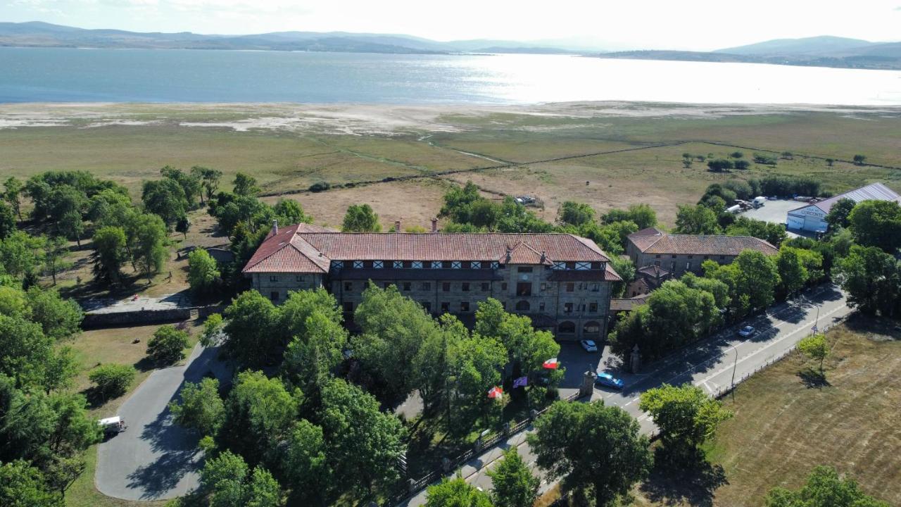 Balneario De Corconte Hotel Cabanas de Virtus Exterior photo